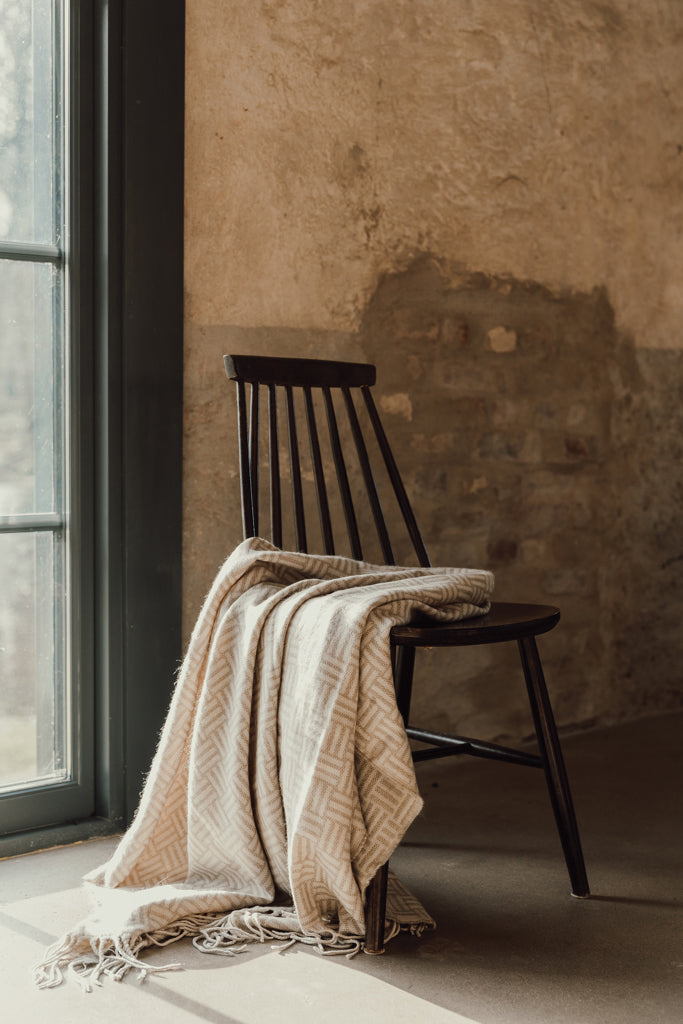 Load image into Gallery viewer, Leno Blanket - Custom Wood Designs