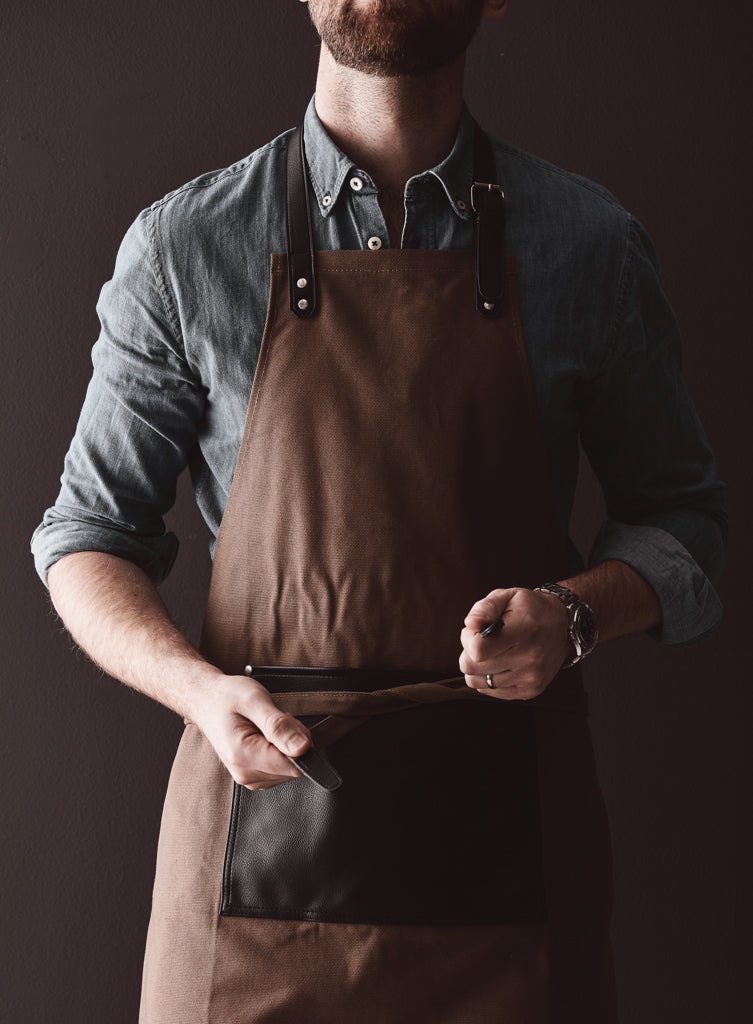 Load image into Gallery viewer, Casbas Apron - Custom Wood Designs