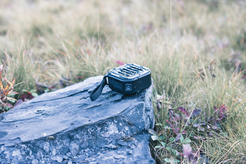 Load image into Gallery viewer, 3W RCS recycled plastic wireless sunwave solar speaker - Custom Wood Designs