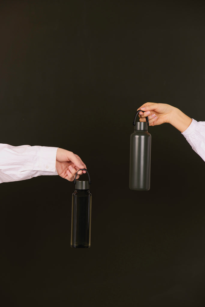 Load image into Gallery viewer, VINGA Baltimore RCS RPET bottle 550 ML - Custom Wood Designs