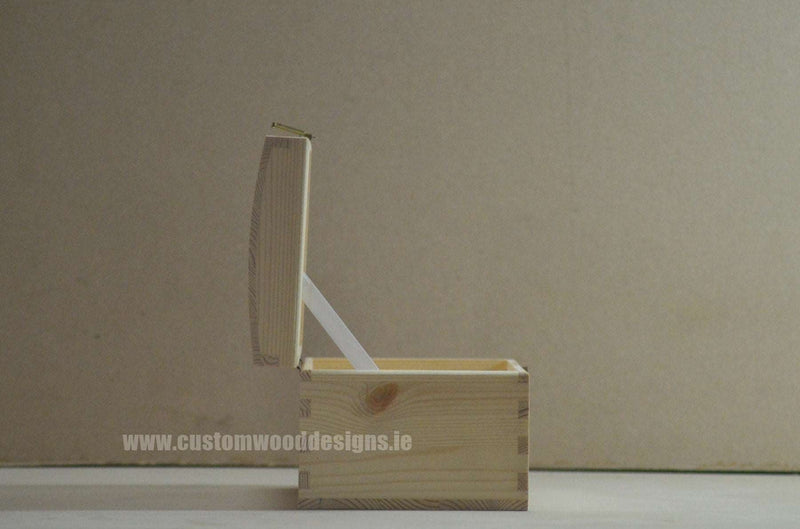 Load image into Gallery viewer, Pine Wood Chest CB2 26 X 16 X 13,5 cm Chest Box pin chest-box-unbranded-pine-wood-chest-cb2-26-x-16-x-13-5-cm-49180128411991