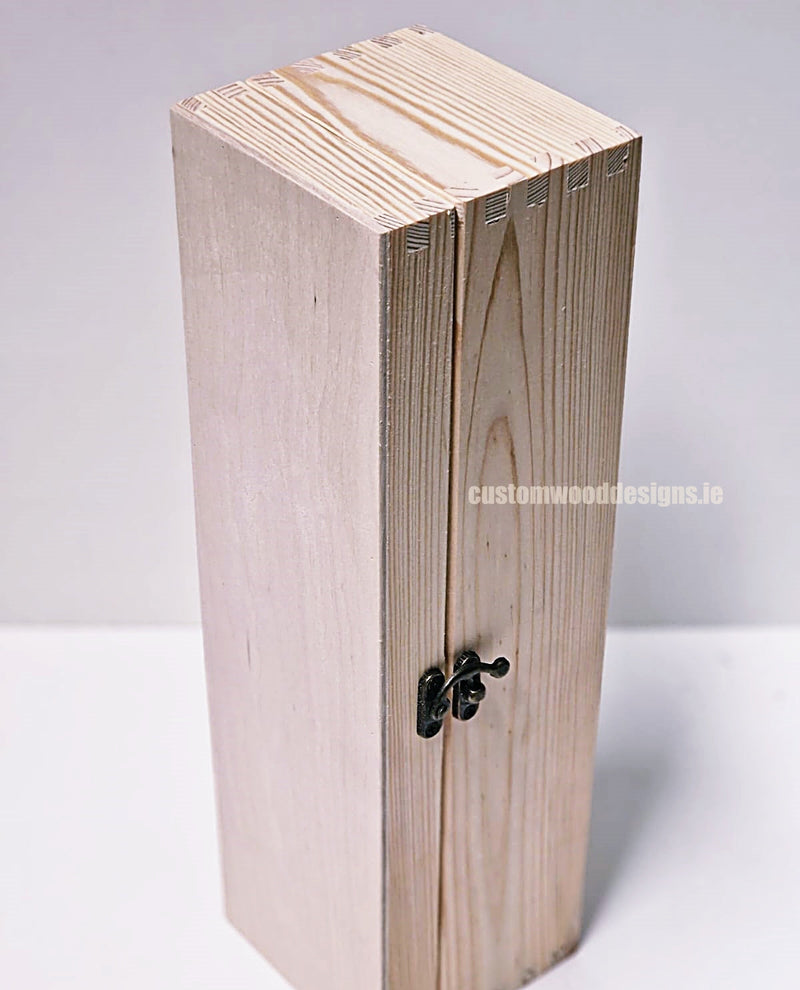 Load image into Gallery viewer, Hinged Lid 1 Bottle Box - Natural x25 Custom Wood Designs __label: Multibuy Bottle Box Bottle Boxes gift box Gift Boxes Single bottle box wooden Box default-title-hinged-lid-1-bottle-box-natural-x25-52627183567191