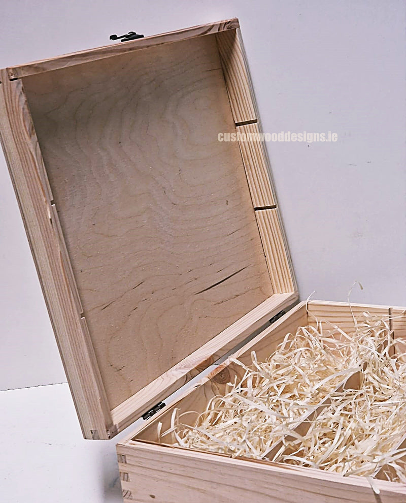 Load image into Gallery viewer, Hinged Lid 3 Bottle Box - Natural x25 Custom Wood Designs __label: Multibuy Bottle Box Bottle Boxes gift box Gift Boxes Single bottle box wooden Box default-title-hinged-lid-3-bottle-box-natural-x25-53613564035415