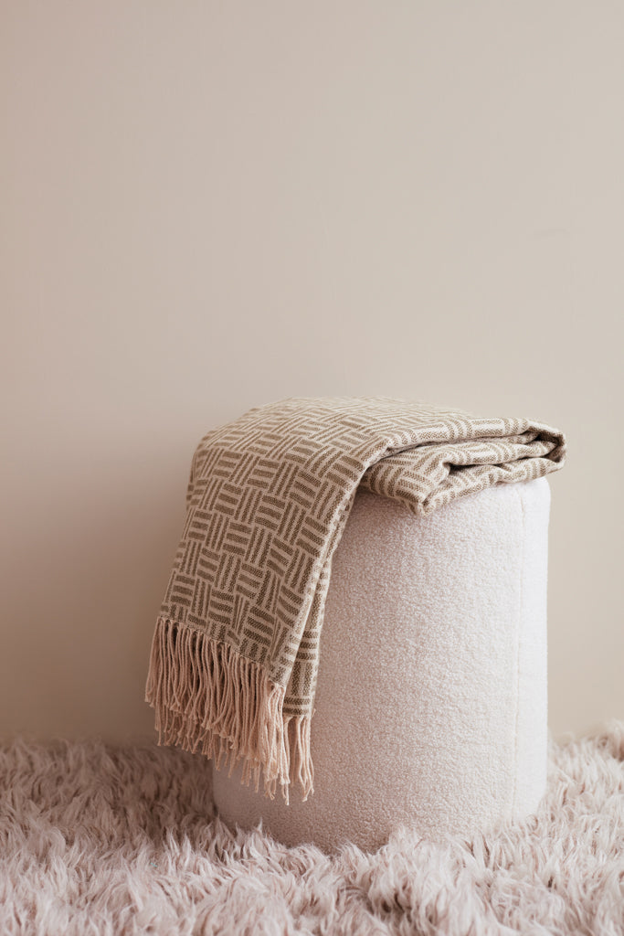 Load image into Gallery viewer, Leno Blanket - Custom Wood Designs
