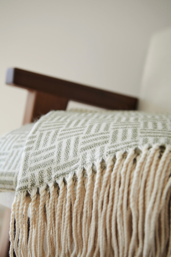 Load image into Gallery viewer, Leno Blanket - Custom Wood Designs
