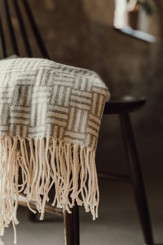 Leno Blanket - Custom Wood Designs