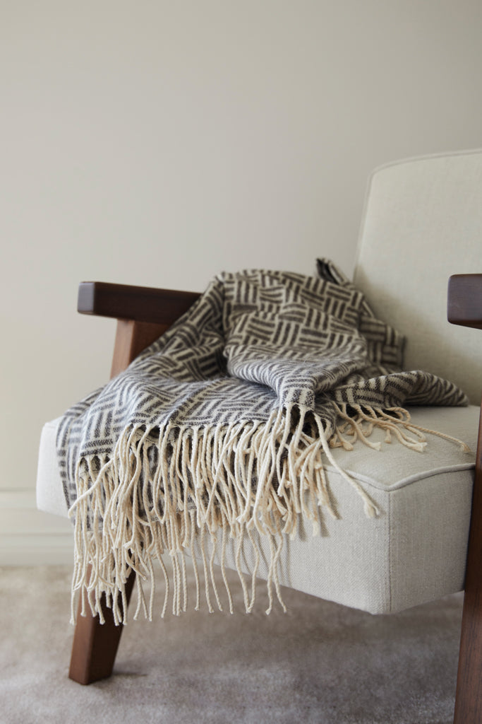 Load image into Gallery viewer, Leno Blanket - Custom Wood Designs
