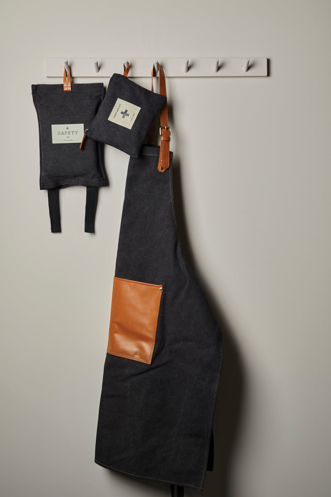 Load image into Gallery viewer, Asado Apron - Custom Wood Designs
