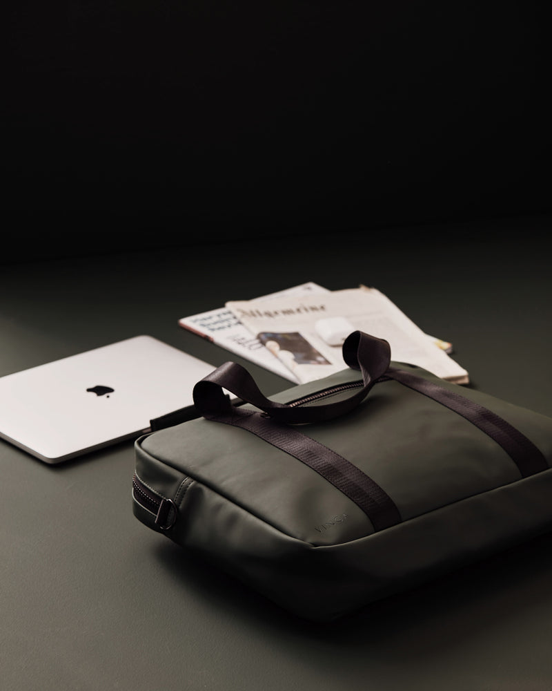 Load image into Gallery viewer, Baltimor Computer Bag - Custom Wood Designs
