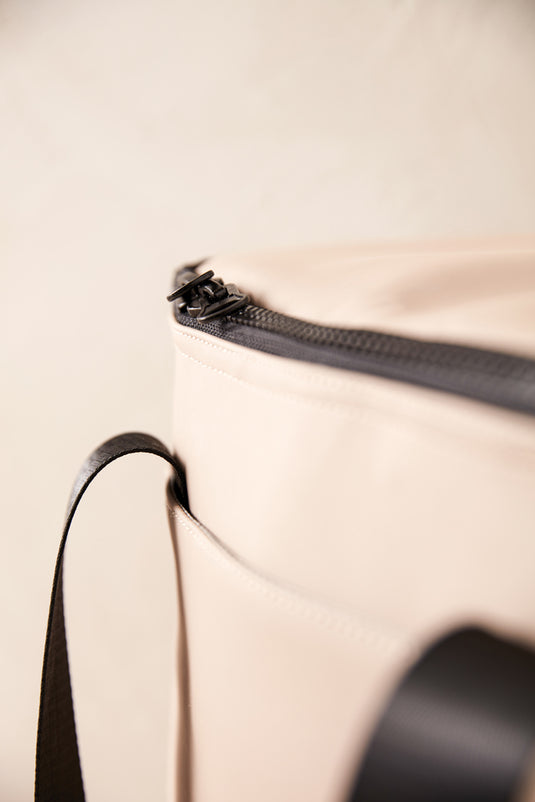 VINGA Baltimore Cooler Bag - Custom Wood Designs