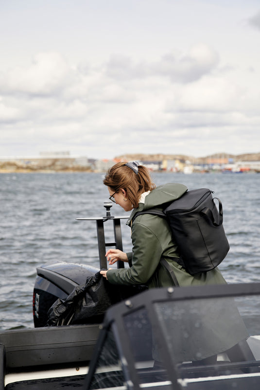 VINGA Baltimore trail cooler backpack - Custom Wood Designs