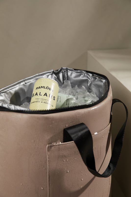 VINGA Baltimore trail cooler backpack - Custom Wood Designs