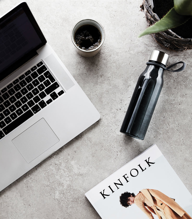 Load image into Gallery viewer, VINGA Lean tritan water bottle 600 ML - Custom Wood Designs
