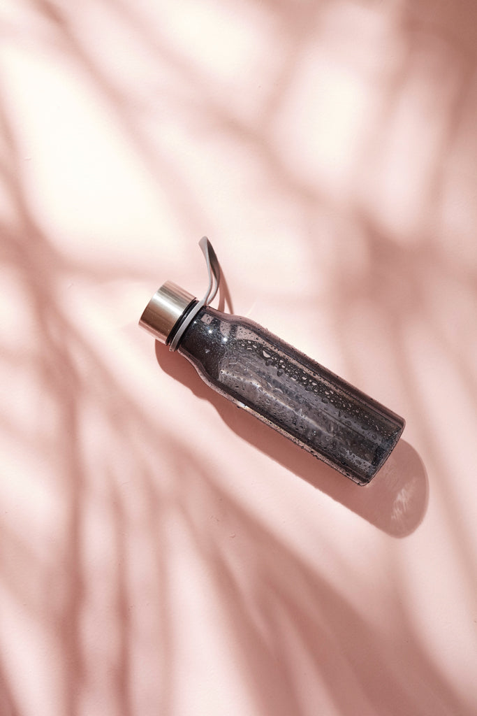 Load image into Gallery viewer, VINGA Lean tritan water bottle 600 ML - Custom Wood Designs
