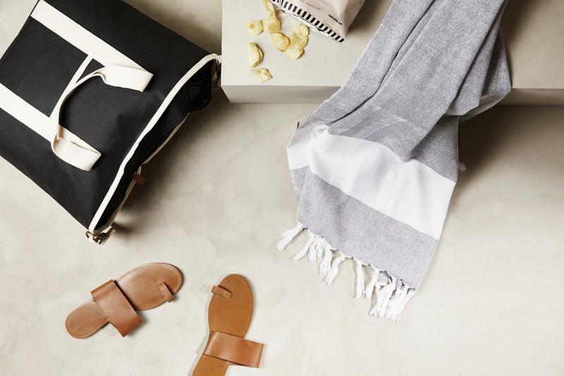 Load image into Gallery viewer, Tote cooler - Custom Wood Designs
