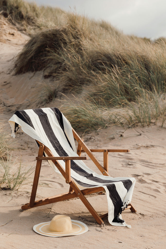 Load image into Gallery viewer, Valmer beach towel - Custom Wood Designs
