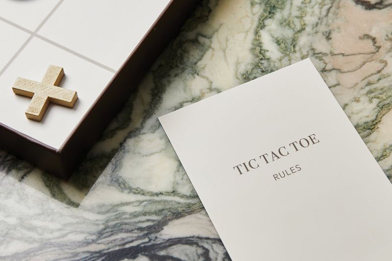 Load image into Gallery viewer, Criss-cross coffee table game - Custom Wood Designs
