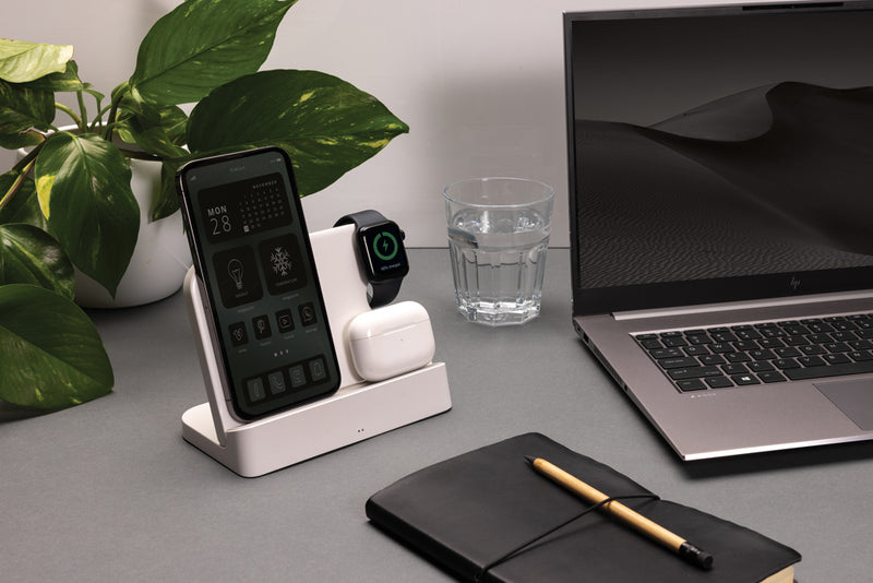 Load image into Gallery viewer, Joltz RCS recycled plastic dual 15W charger with iWatch slot - Custom Wood Designs
