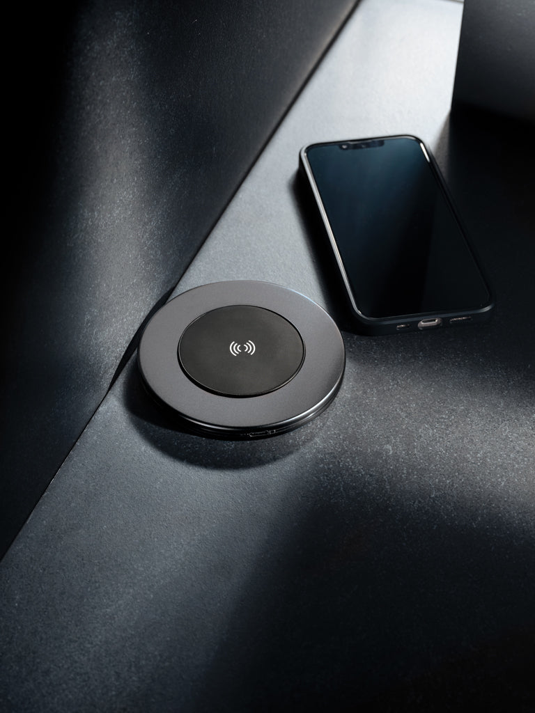 Load image into Gallery viewer, Terra RCS recycled aluminium 10W wireless charger - Custom Wood Designs
