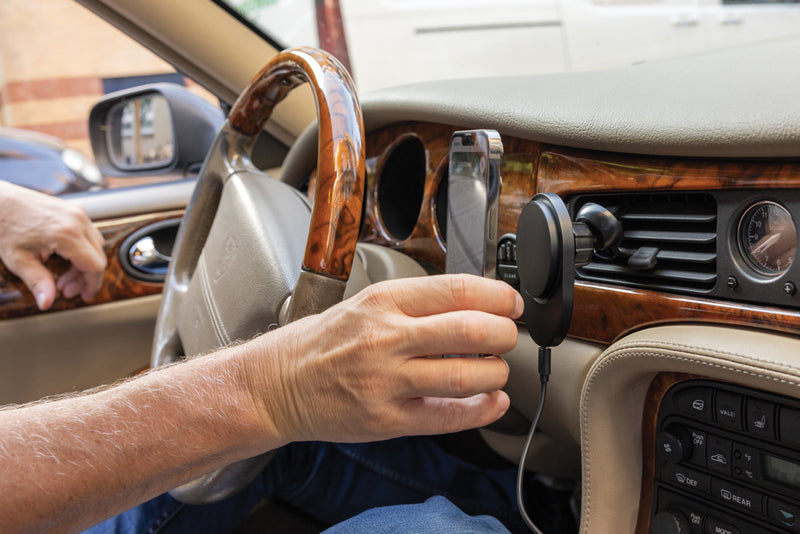 Load image into Gallery viewer, PowerCruze RCS rplastic 15W magnetic charging car holder - Custom Wood Designs PowerCruze RCS rplastic 15W magnetic charging car holder
