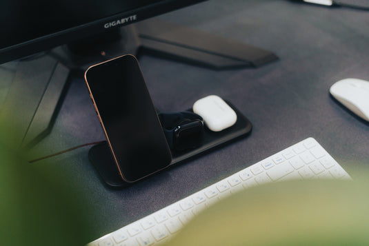 Urban Vitamin Torrance RCS 3 in 1 magnetic 15W charger - Custom Wood Designs