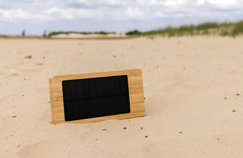 Load image into Gallery viewer, Sunwick 10.000 mAh Bamboo solar powerbank - Custom Wood Designs
