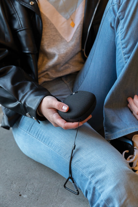 Urban Vitamin Hayward IPX7 waterproof 5W speaker - Custom Wood Designs