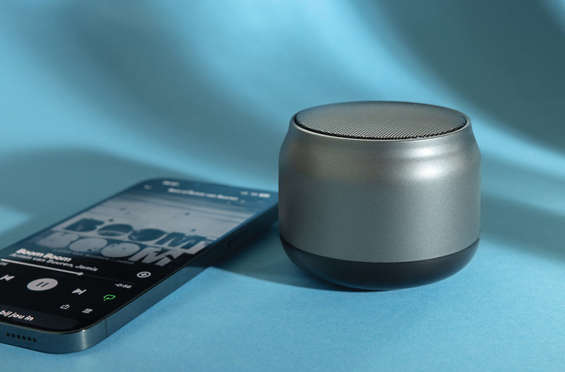 Load image into Gallery viewer, BeatBuddy recycled plastic 3W speaker - Custom Wood Designs
