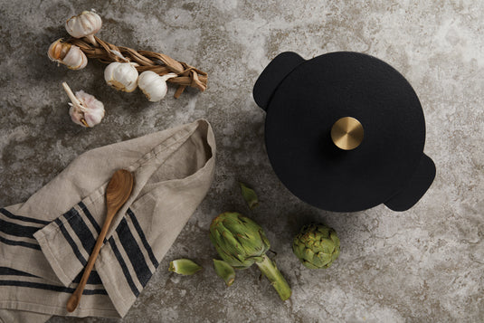 Ukiyo cast iron pan large - Custom Wood Designs