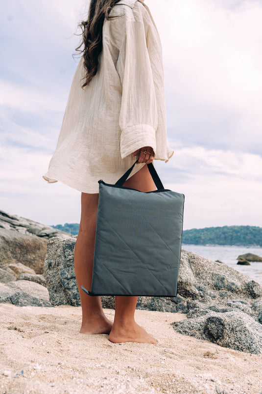 RPET foldable quilted picnic blanket - Custom Wood Designs