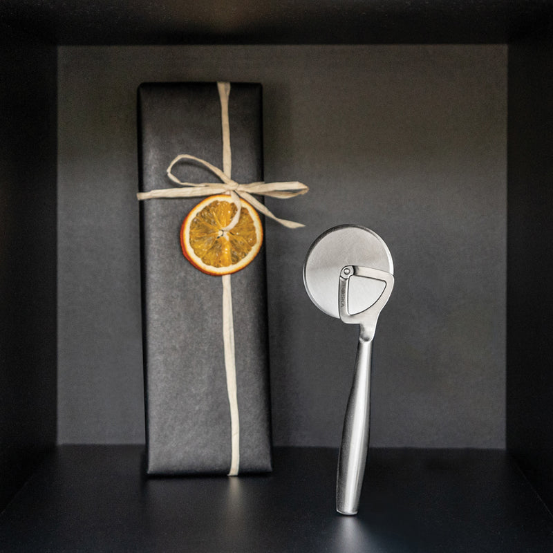 Load image into Gallery viewer, BOSKA Pizza Wheel Copenhagen - Custom Wood Designs
