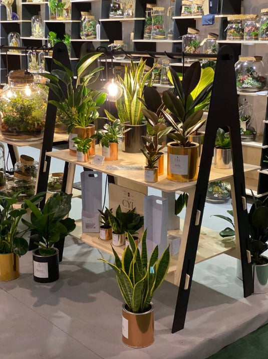 Flower Table - Custom Wood Designs