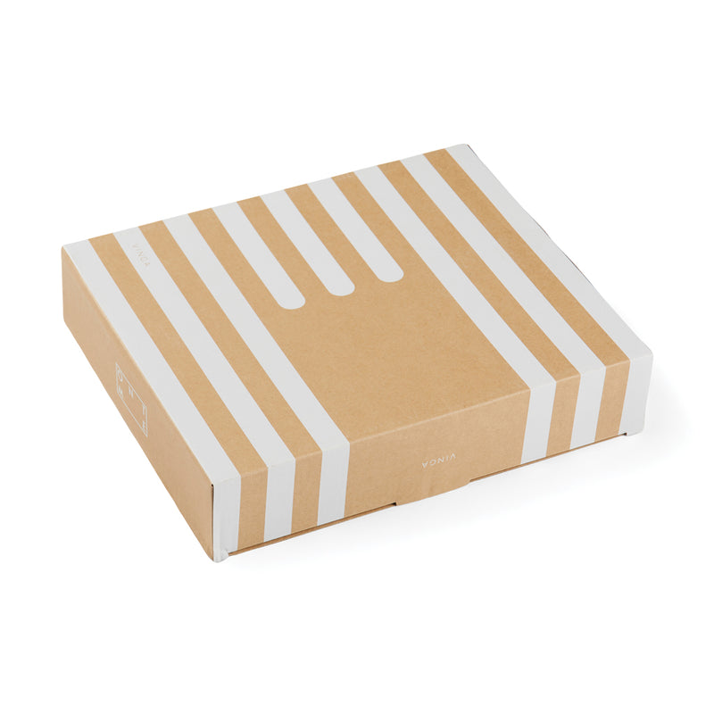 Load image into Gallery viewer, VINGA Monte neu pie dish - Custom Wood Designs
