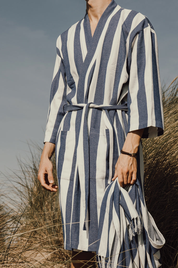 Load image into Gallery viewer, Ornos GRS hammam robe S/M - Custom Wood Designs
