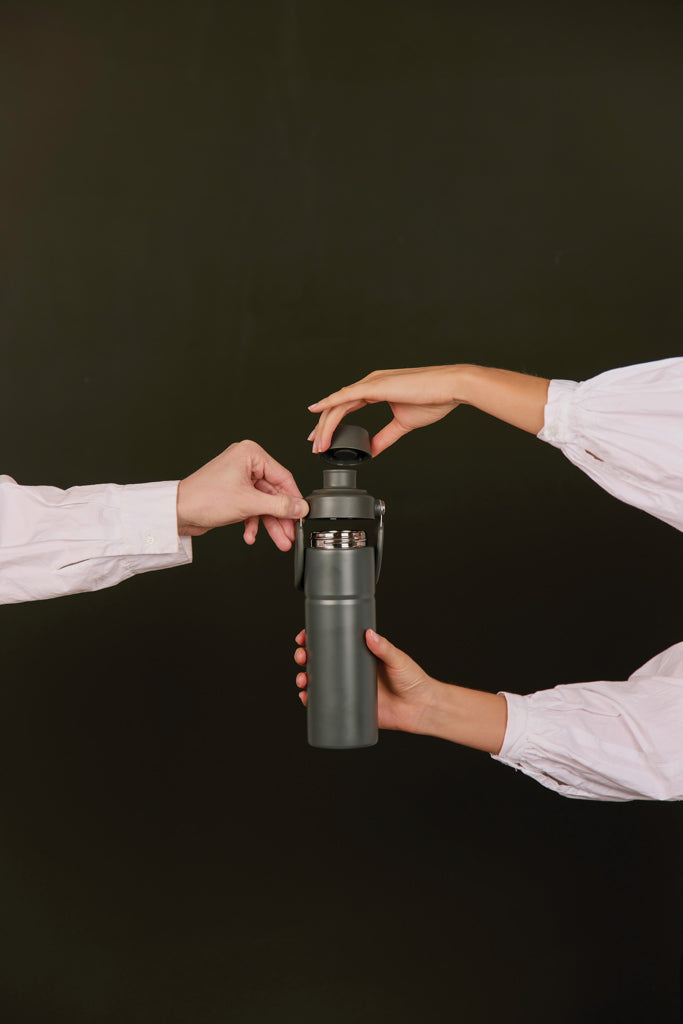 Load image into Gallery viewer, VINGA Baltimore trek RCS recycled SS bottle 600 ML - Custom Wood Designs
