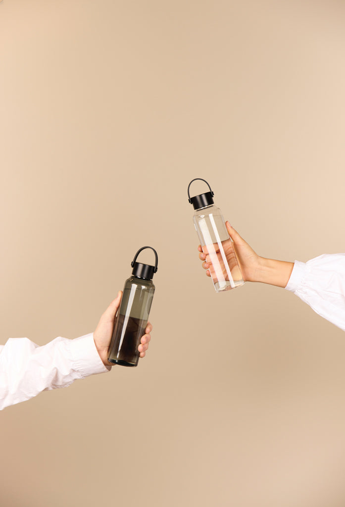 Load image into Gallery viewer, VINGA Baltimore RCS RPET bottle 550 ML - Custom Wood Designs
