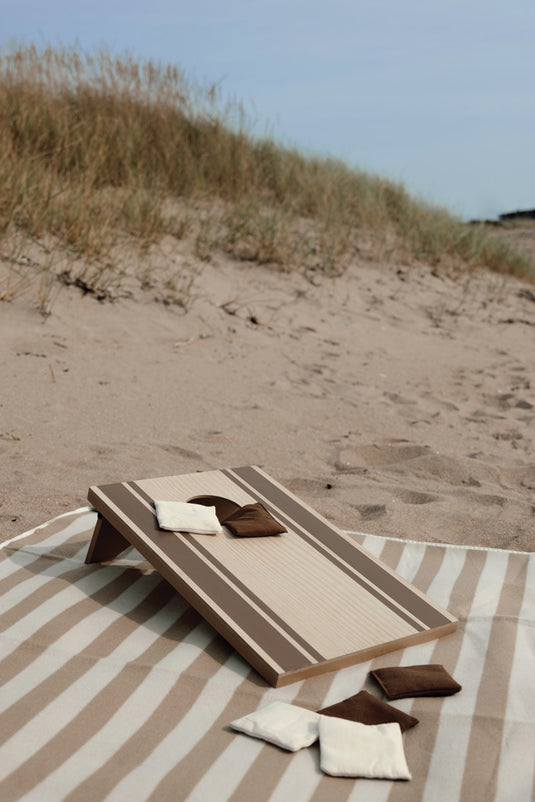 Cornhole game - Custom Wood Designs