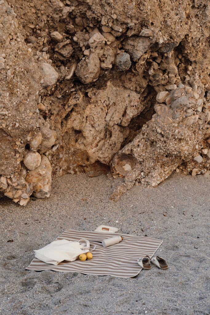 Load image into Gallery viewer, Alb GRS RPET picnic blanket small - Custom Wood Designs
