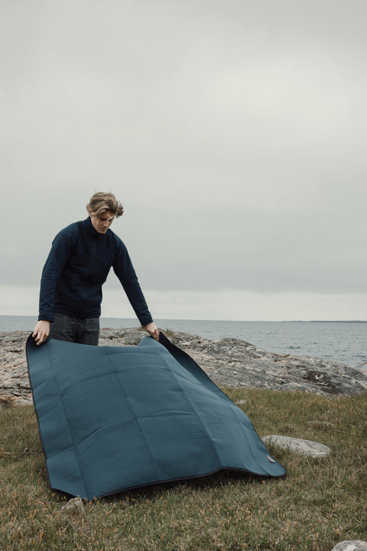 VINGA Baltimore RCS picnic blanket - Custom Wood Designs VINGA Baltimore RCS picnic blanket made from [material] –  [use_case] | Custom Wood Designs