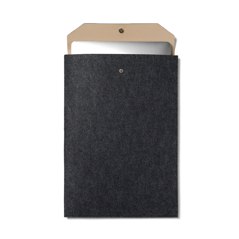 Load image into Gallery viewer, Albo GRS recycled felt 17" laptop sleeve - Custom Wood Designs
