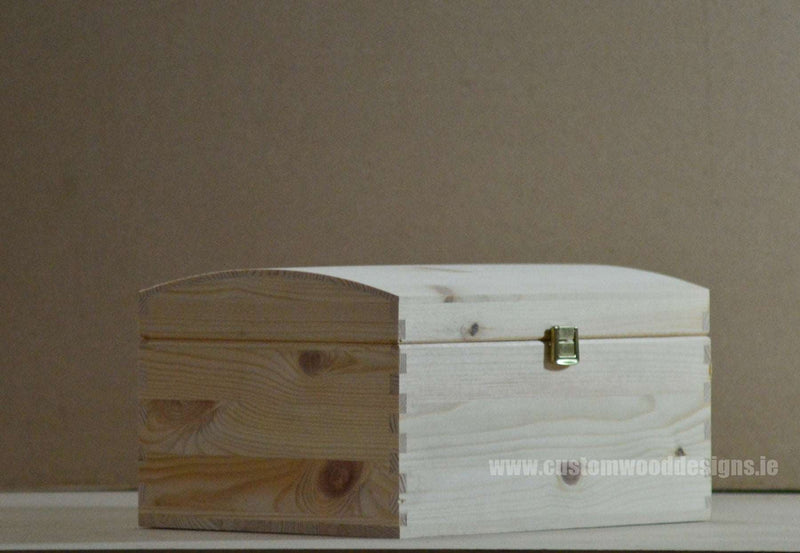 Load image into Gallery viewer, Pine Wood Chest CB4 32x22x16 cm Chest Box pin bedroom deco box box with lid container room deco small box storage small box wood wooden chest-box-unbranded-pine-wood-chest-cb4-32x22x16-cm-53611771986263
