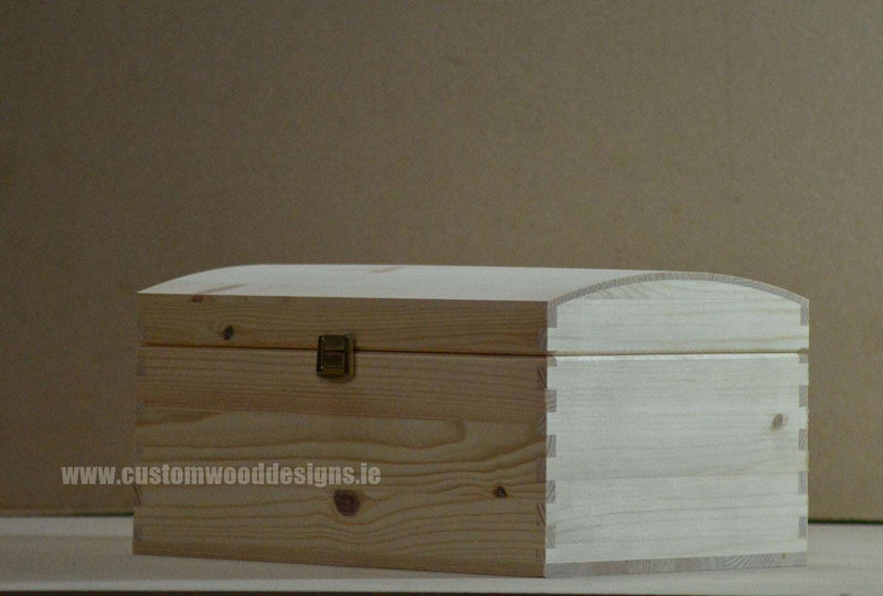 Load image into Gallery viewer, Pine Wood Chest CB4 32x22x16 cm Chest Box pin bedroom deco box box with lid container room deco small box storage small box wood wooden chest-box-unbranded-pine-wood-chest-cb4-32x22x16-cm-53611772838231
