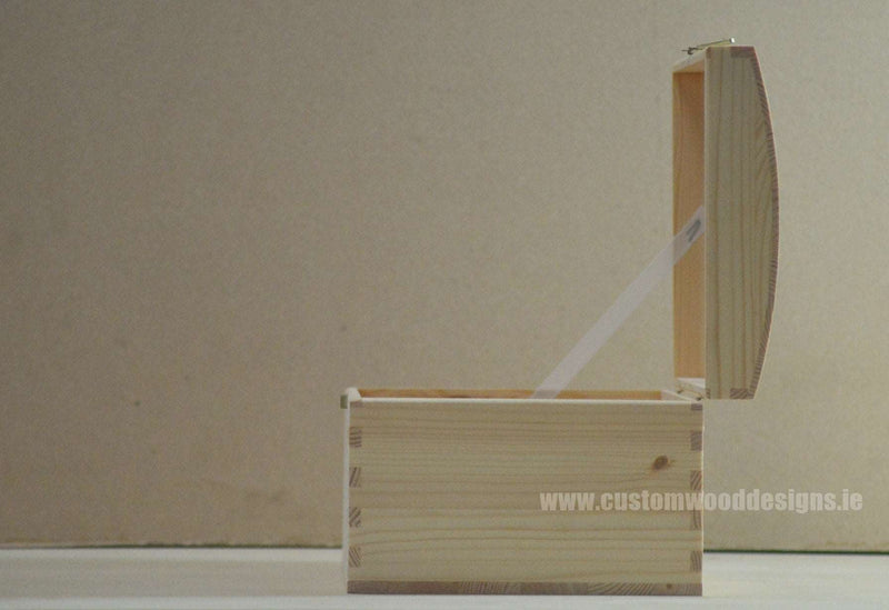 Load image into Gallery viewer, Pine Wood Chest CB4 32x22x16 cm Chest Box pin bedroom deco box box with lid container room deco small box storage small box wood wooden chest-box-unbranded-pine-wood-chest-cb4-32x22x16-cm-53611775721815
